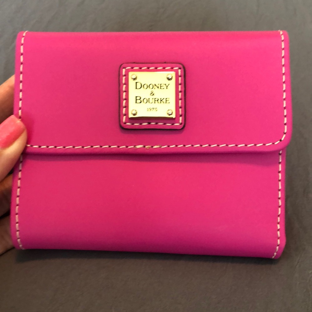 Dooney & Bourke fuchsia Billfold wallet